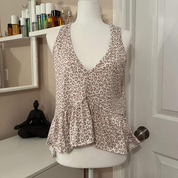 Ruffle Hem Altar'd State Tank Size M - Picture 1 of 3